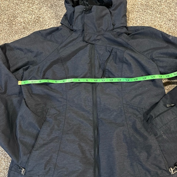 The North Face Women’s black Raincoat - Picture 2 of 15